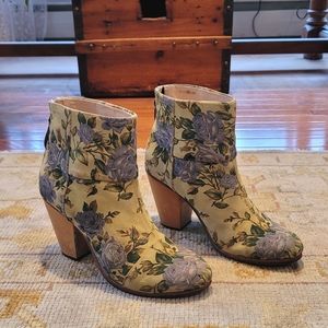 Rag & Bone Suede Floral Booties Sz 39.5